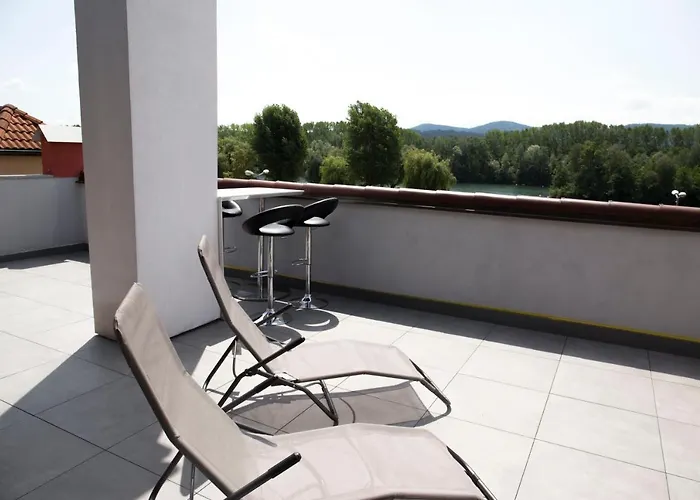 公寓 Haus Am Donausee